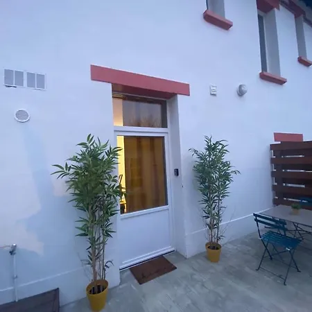 Апартаменты Le Cosy Du Canal. *