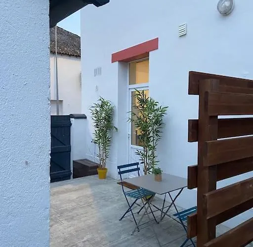 Le Cosy Du Canal. * Μοντωμπάν