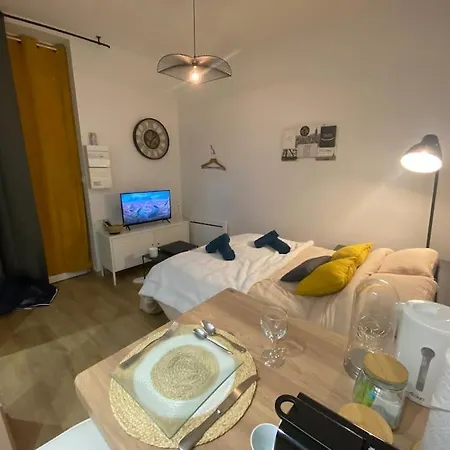 Lejlighed Le Cosy Du Canal. Montauban